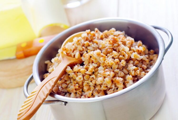 a portion of steamed buckwheat in the diet